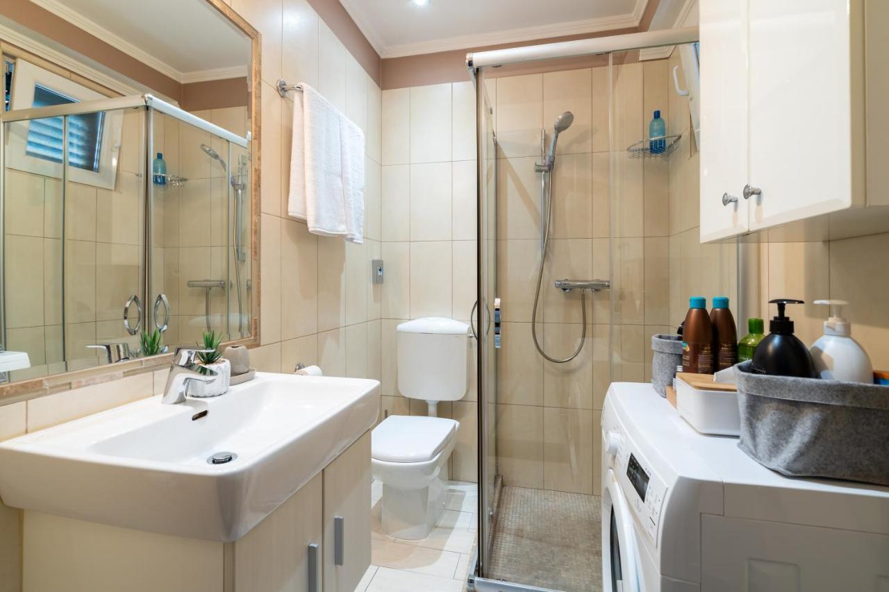 Studio Apartment La Luna Split Buitenkant foto